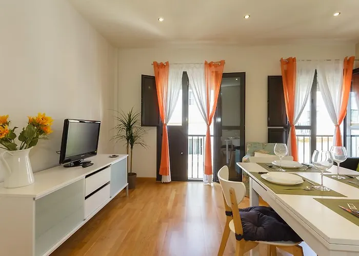 La Palma Free Parking By Cadiz4rentals